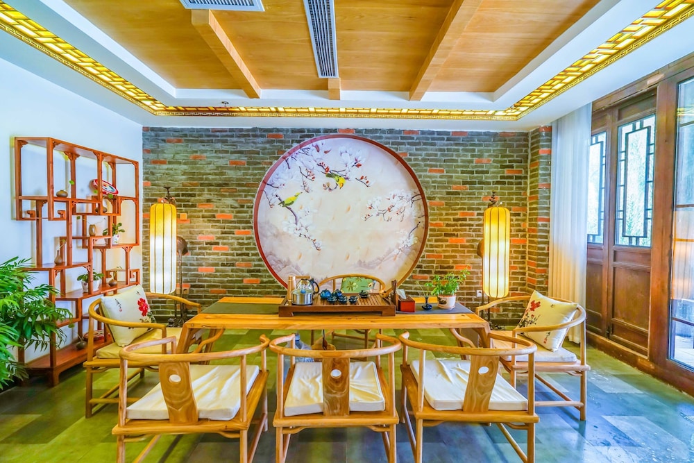 Yijie Holiday Hotel Taierzhuang Old Town