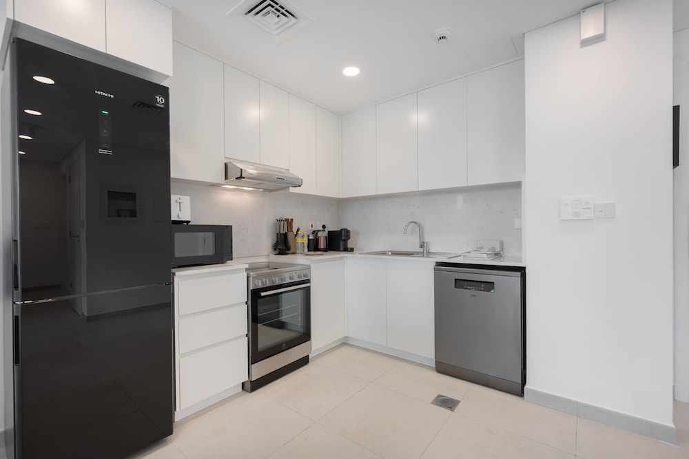 Bright Airy 1BR in Asayel 2 - Fits 4 Comfortably
