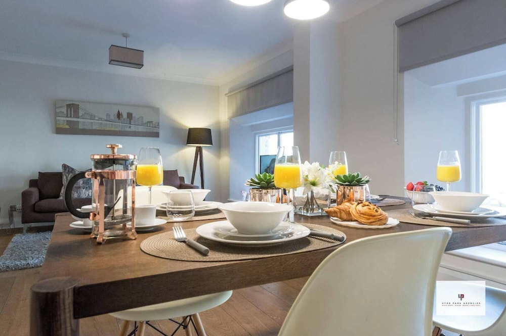 Westbourne Terrace Apartment in London Paddington