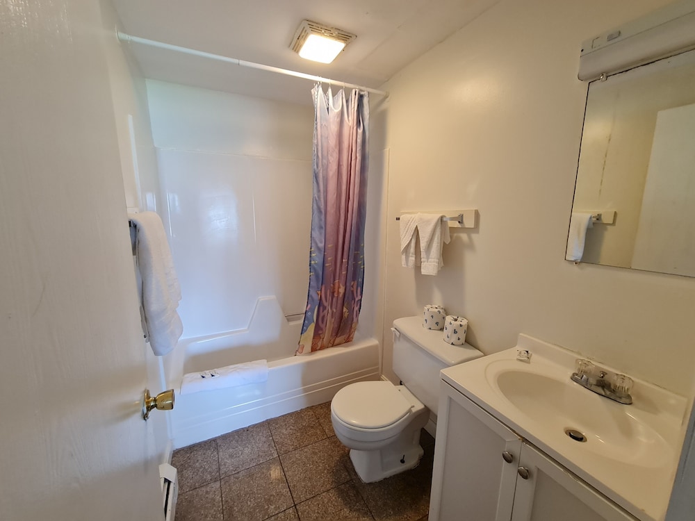 Flagship Motor Court - Property Image 11