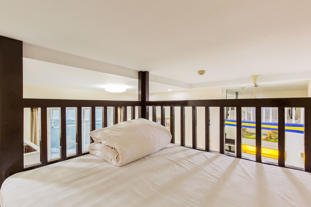 New Space New Hotel (Zhongshan Park)