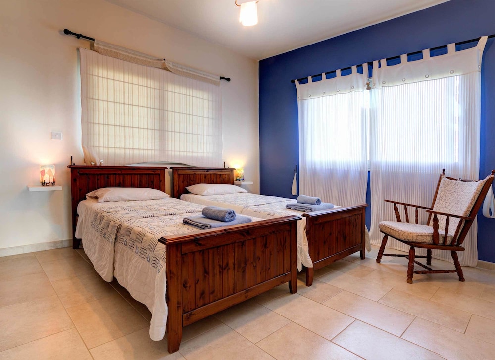 Niki Villa view 3
