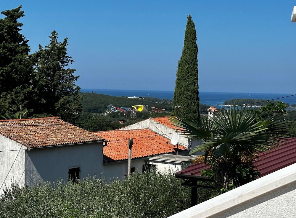 Beautiful Apartment With View