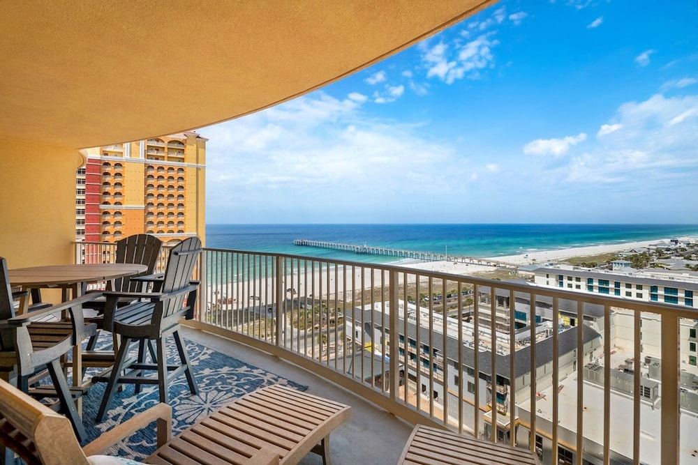 Fall Escape Ocean View Retreat Heated Pool Hot Tub