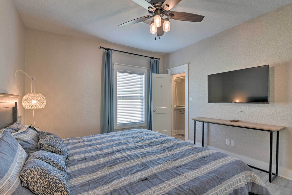 < 1 Mi to Sea Isle Beach: Home w/ Pool Access