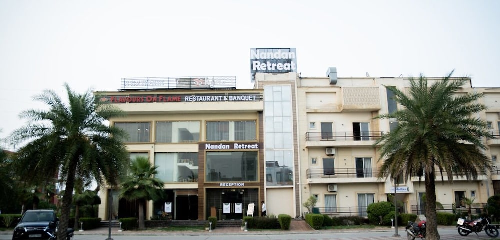 Nandan Retreat