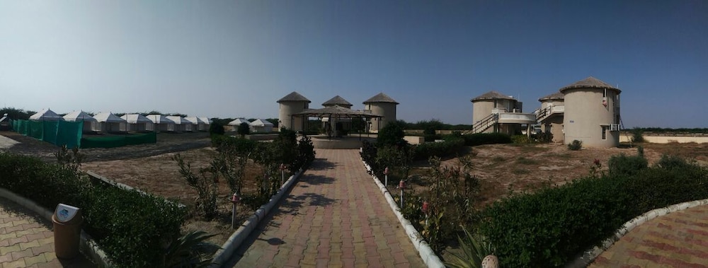 Hiriz Gorewali Resort