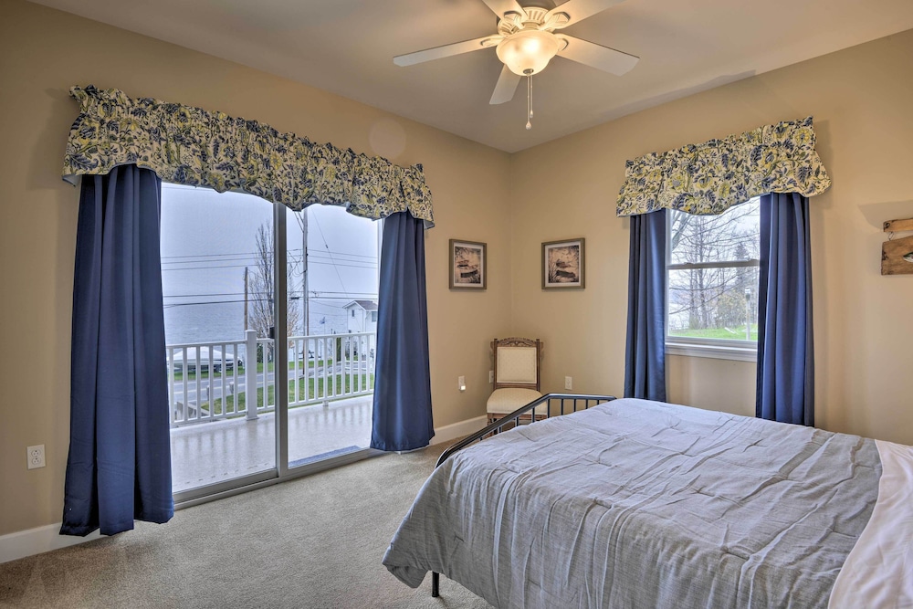 Lovely Rushville Home w/ Canandaigua Lake Views! view 3