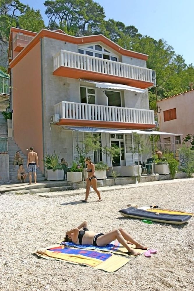 Photo 27