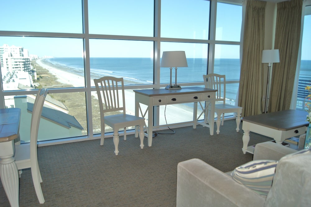 Seaside Resort 1003 3 Bedroom Condo by RedAwning