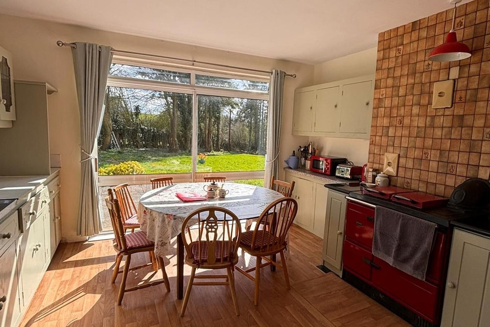 Luxurious Meath Retreat With 5 Bedrooms
