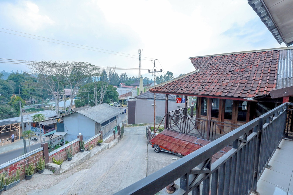 ARBA Artana & Chipsari Hotel Pangalengan view 4