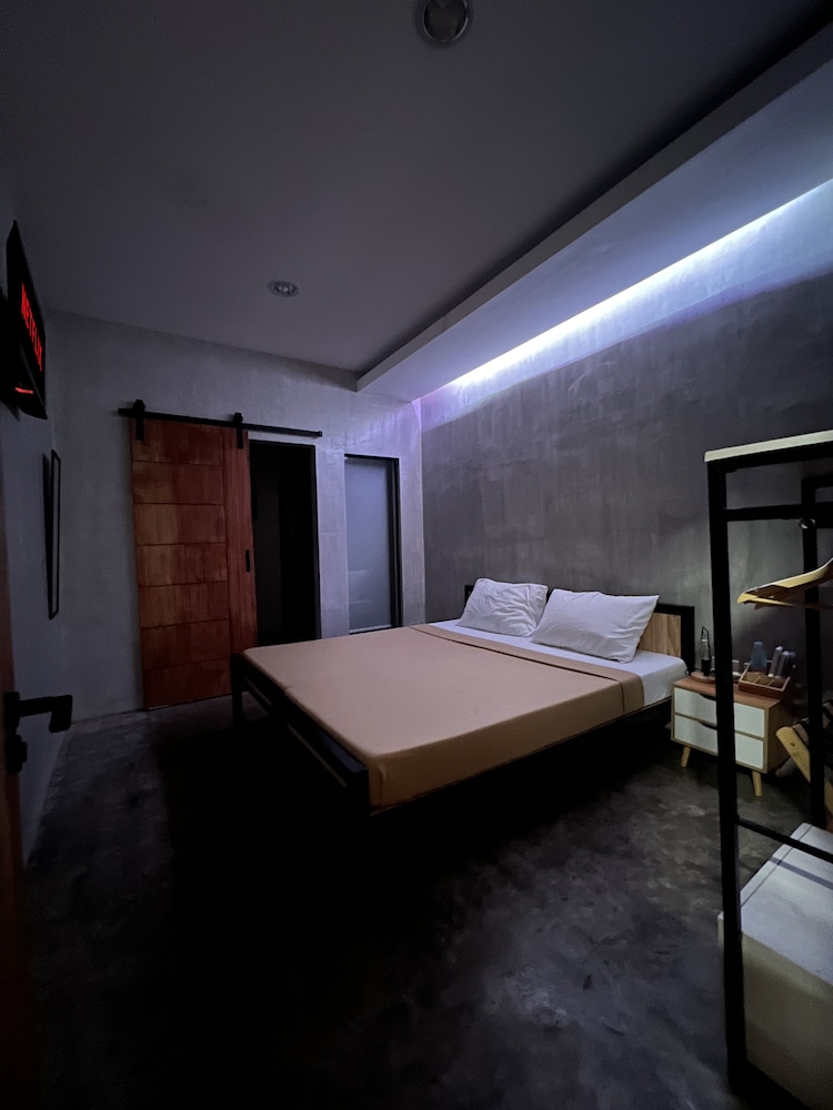 Cebu Vacations - HappyNest Hostel Cebu - Property Image 12