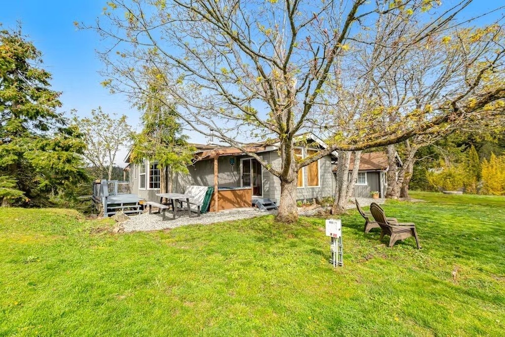 Deer Harbor Cottages