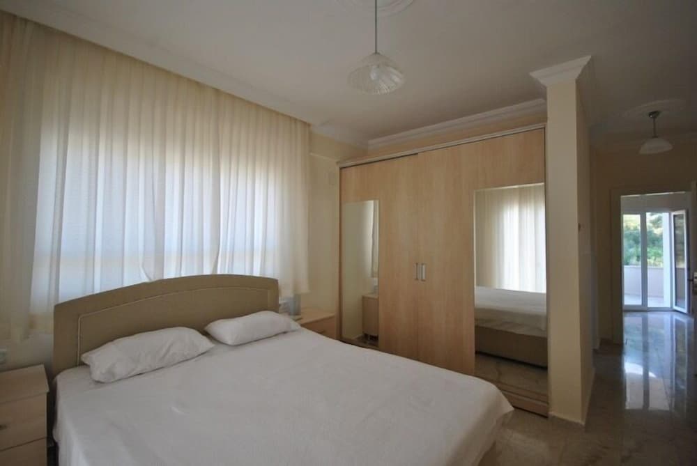 Photo 44