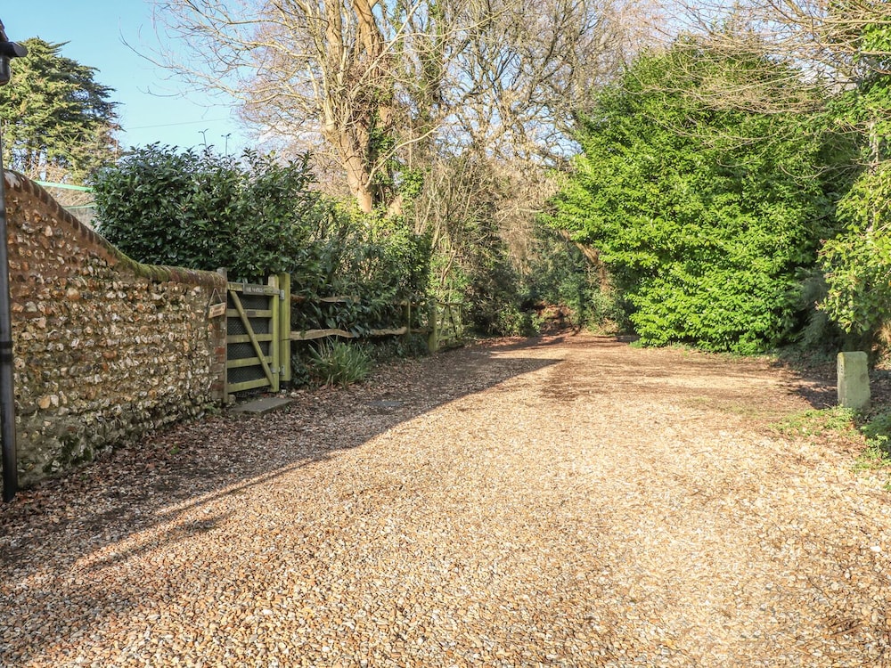 Woodend Annexe