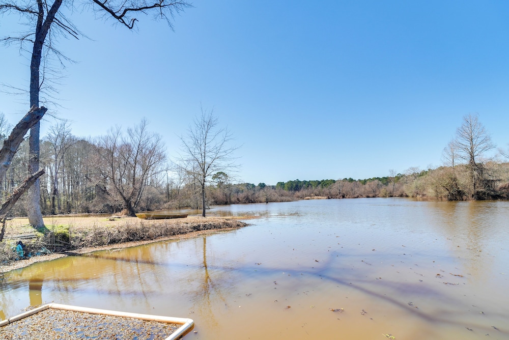 Fire Pit, Views: Lakefront Toledo Bend Retreat!