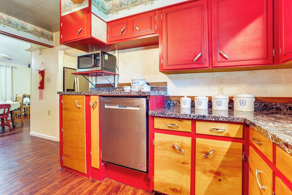 5 Mi to New Braunfels: Family-friendly Retreat