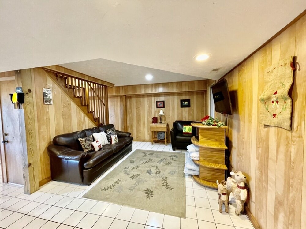Olde Tyme Way Cabins 3526