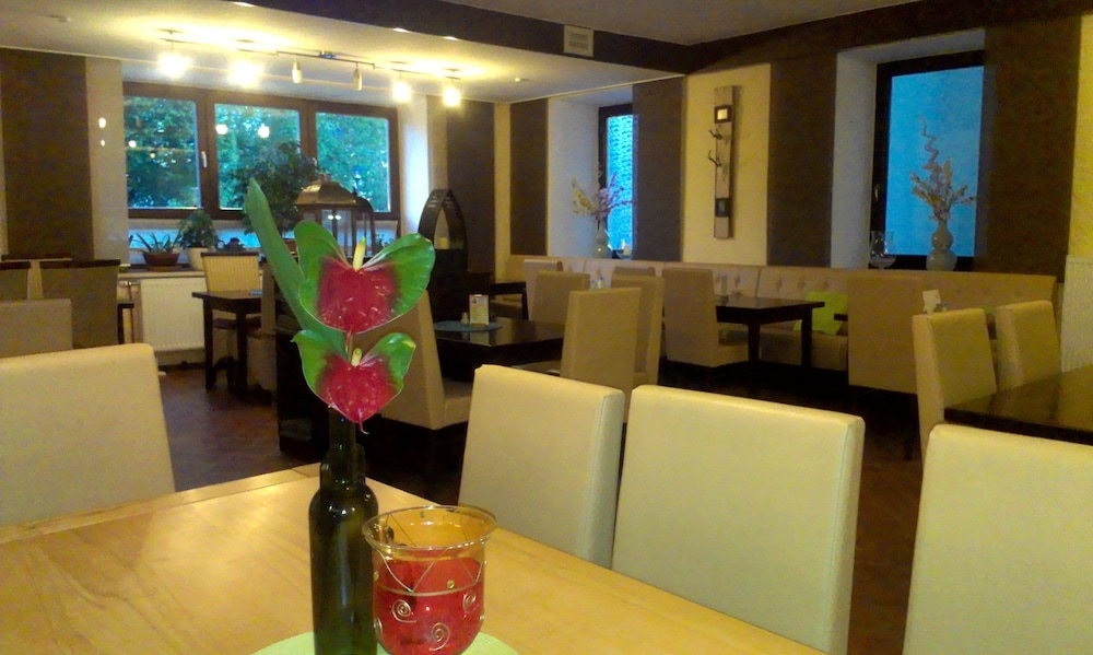Hotel zur Post - Property Image 11