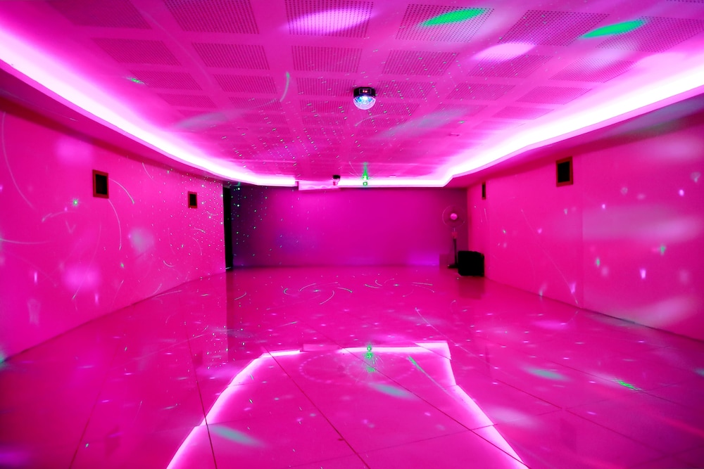 meeting & event spaces