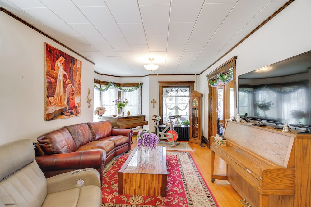 2 Mi to Minnesota River: Family Home Near Fishing!