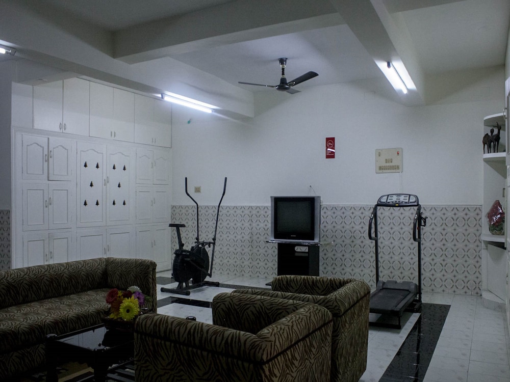 OYO 4189 Rose Flower Service Apartment