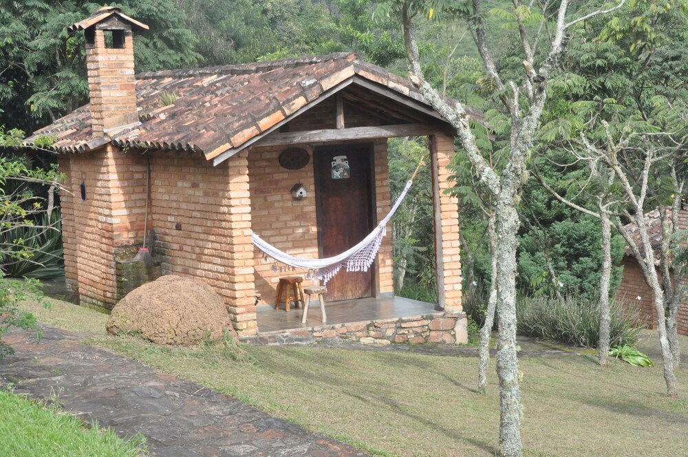 Repousada Chalés view 3