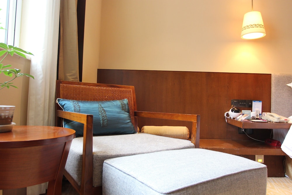 Crowne Plaza Yading by IHG
