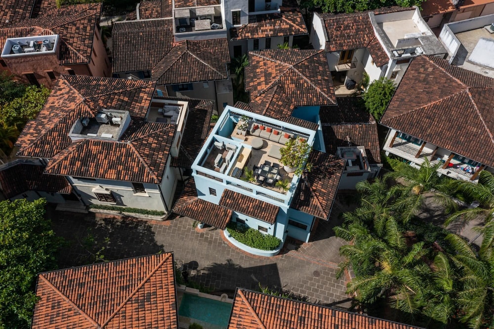 Las Catalinas 3BR House w Pool Rooftop Terrace Casa Cazenovia