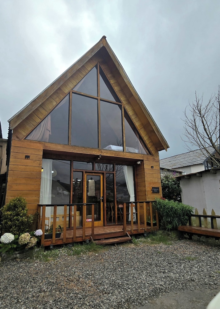 Linggayoni Cabin Dieng