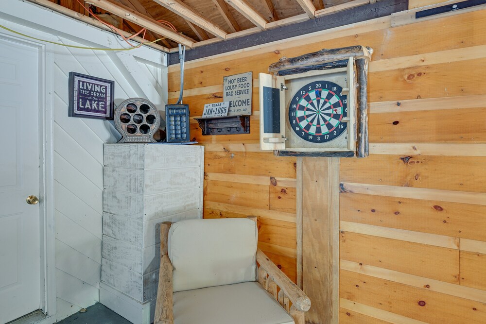 Lakefront North Carolina Abode w/ Grill & Fire Pit view 3