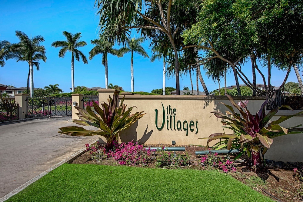 Close to Beaches & Restaurants - Spacious Townhome - Concierge Incl- Vrkcv