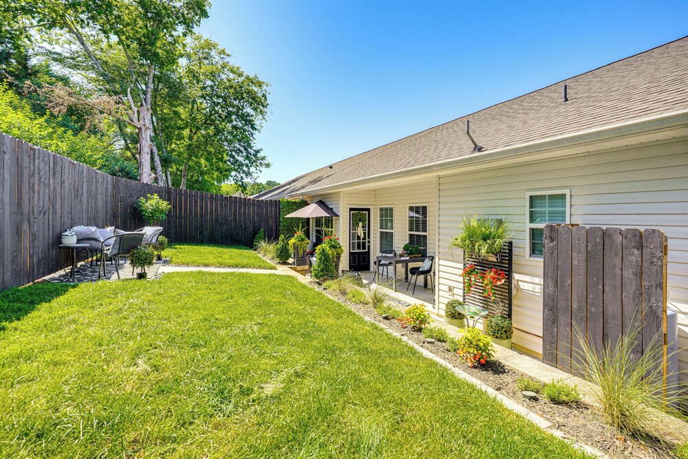 Private Patio: Residential Condo in Cleveland!