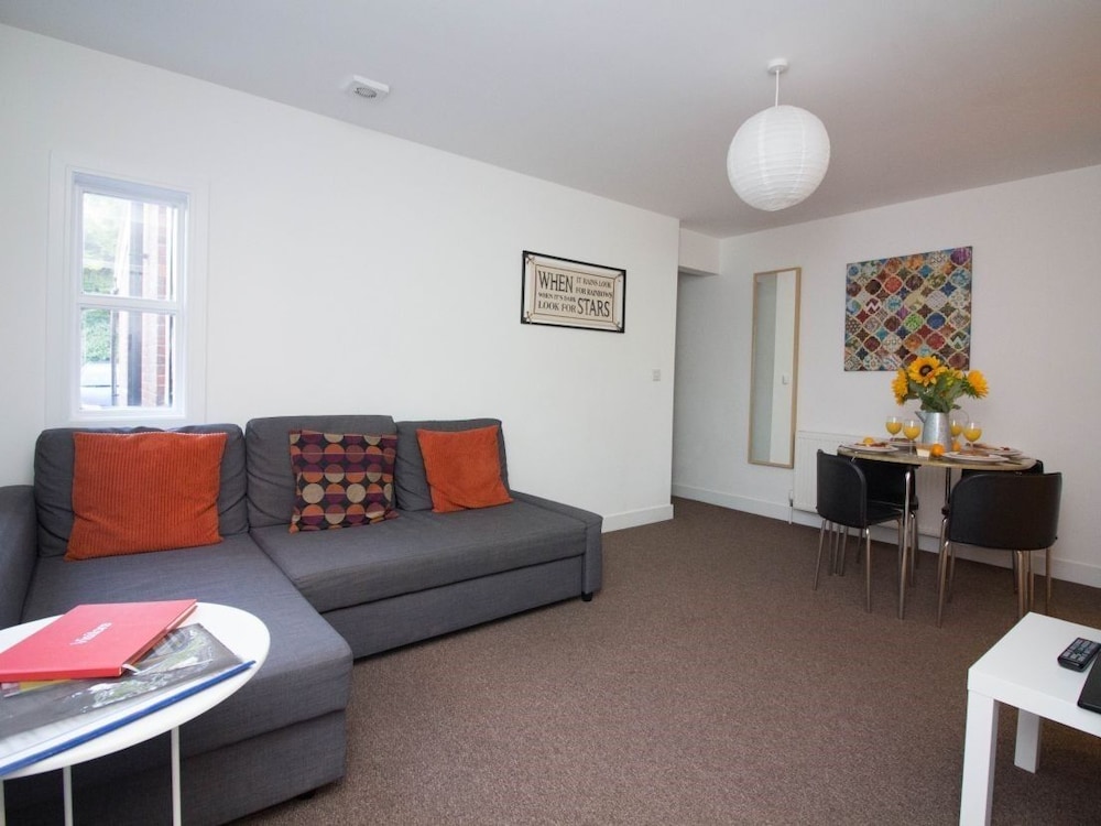 Beddoe Apartments