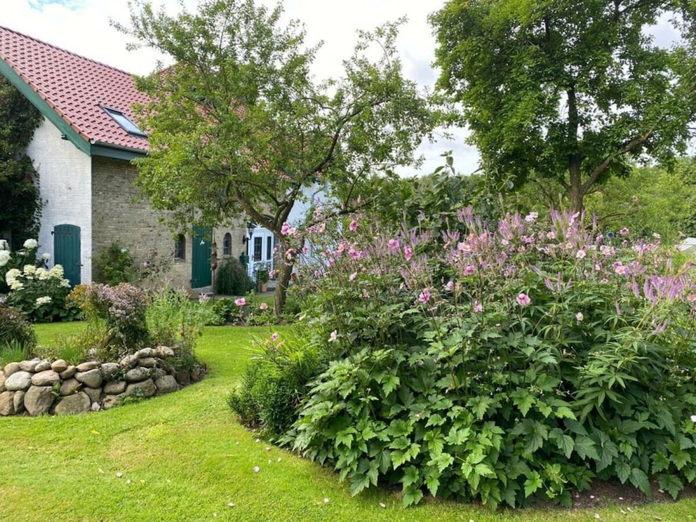 Art Nouveau Villa am See