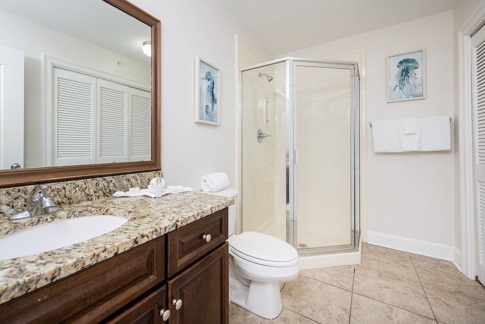 The Oasis 2209 Formerly Phoenix West Ii 2209 3 Bedroom Condo