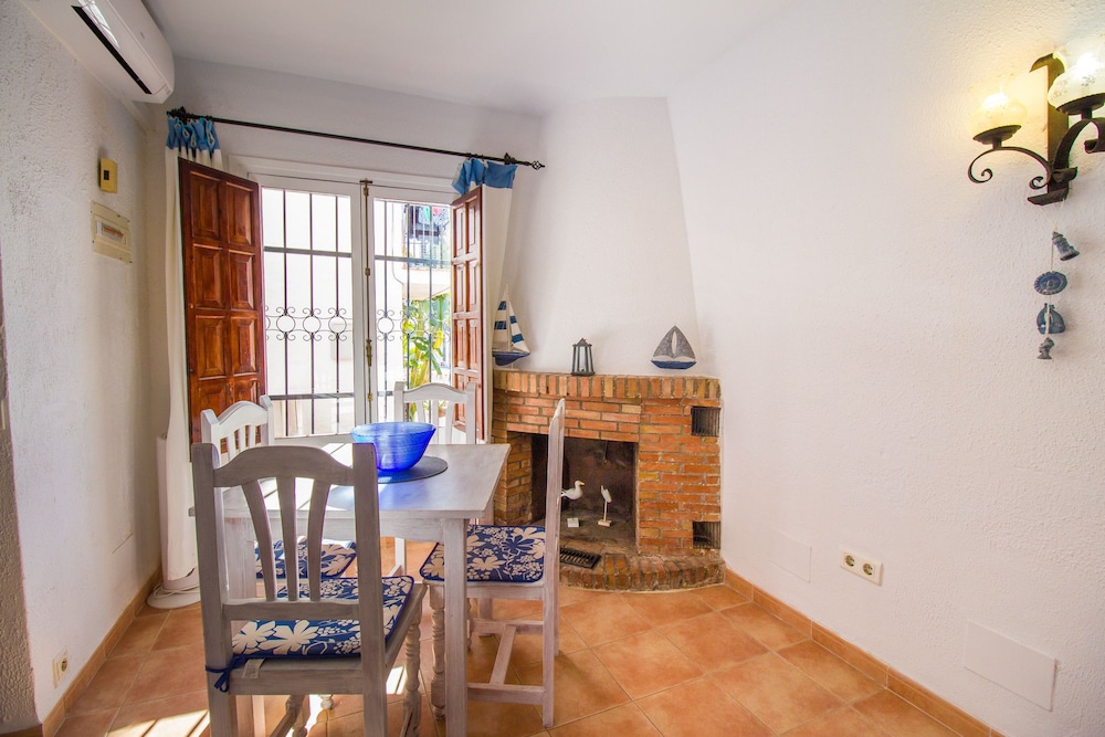 Aptos Pueblo Andaluz Nerja