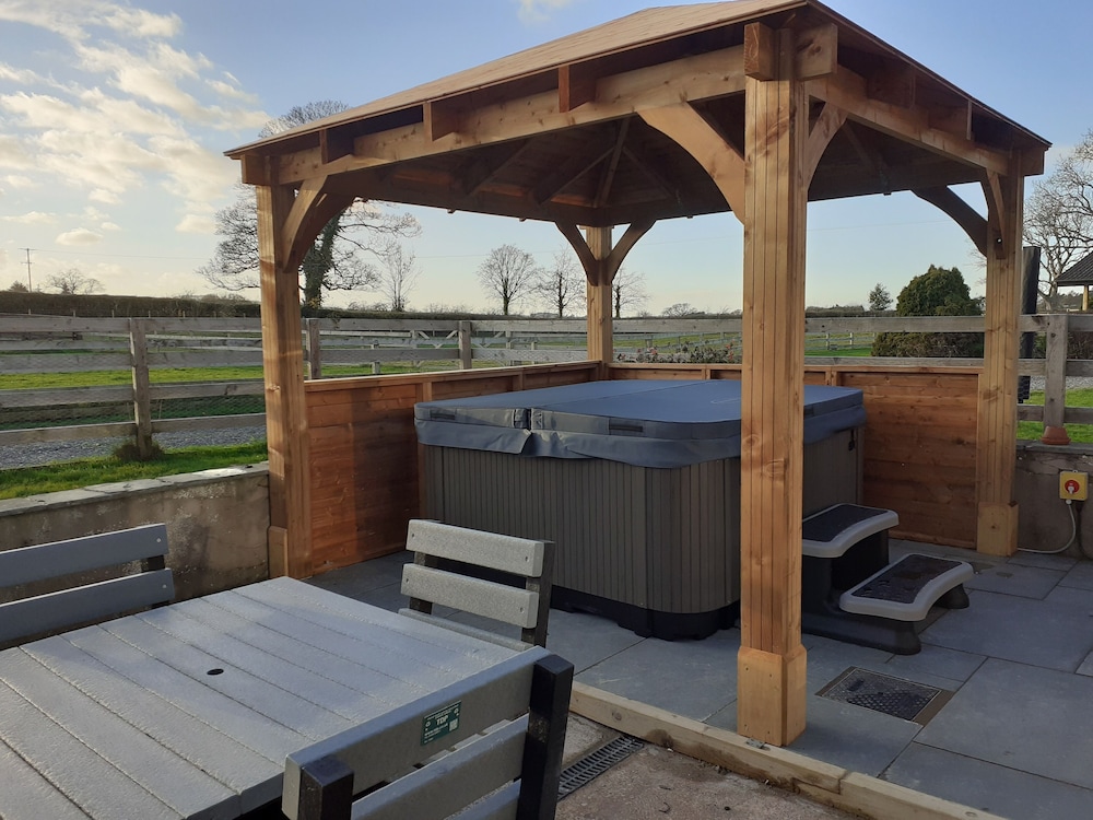 Green View Lodges