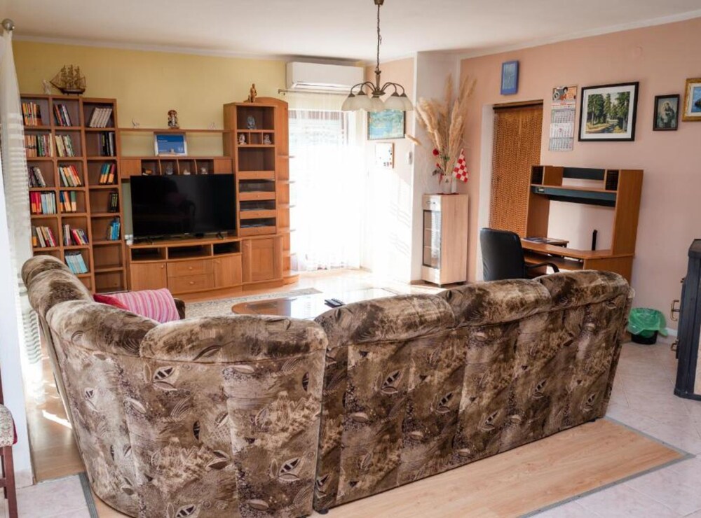 Dalmatian Apartments Bilice