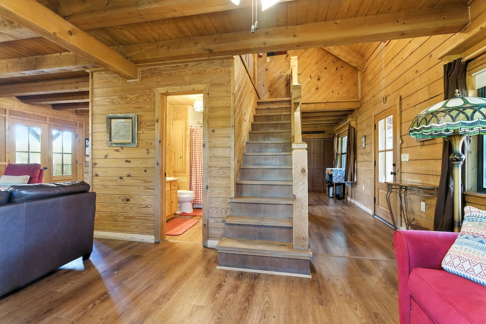 Frio Rivers Edge In The Heart Of Hill Country 3 Bedroom Cabin