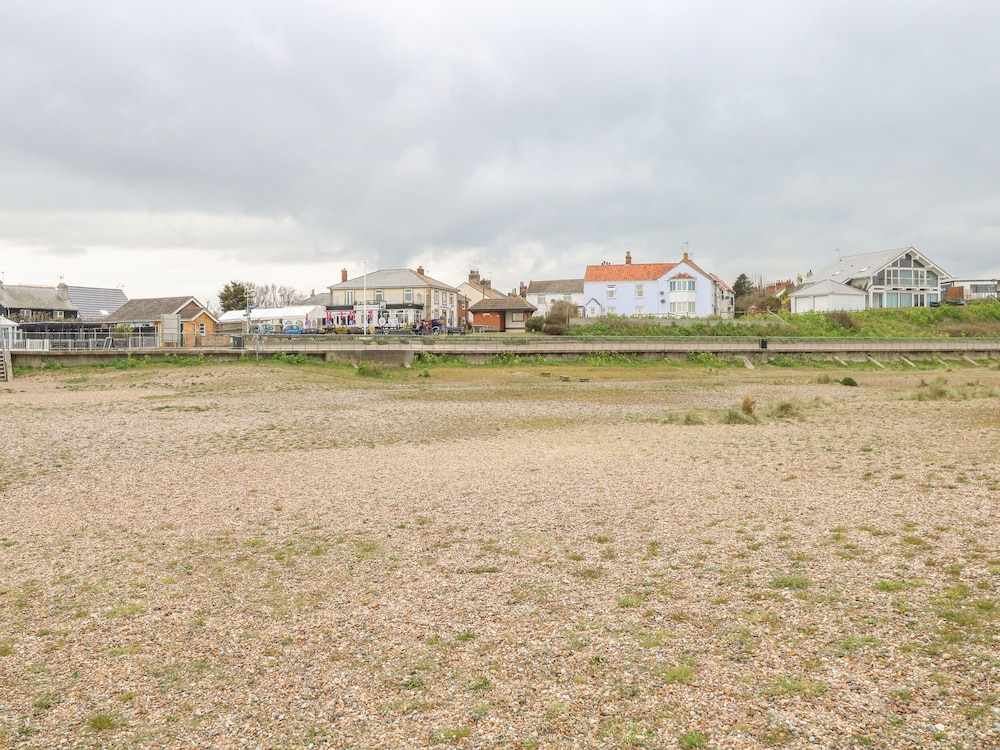 7 Coastal Cottages