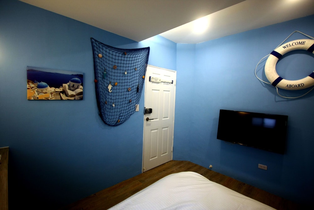 Rainbow Nest Hostel