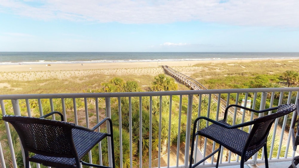 Beach House 2 by Tybee Vacation Rentals