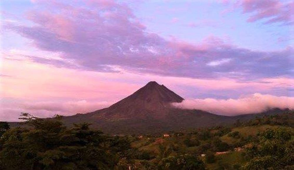 Encantada Guest House: Spectacular View & Excellent Reviews