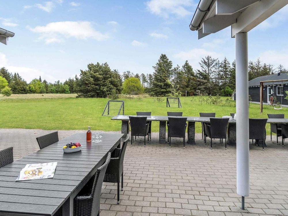 5 Star Holiday Home in Albaek