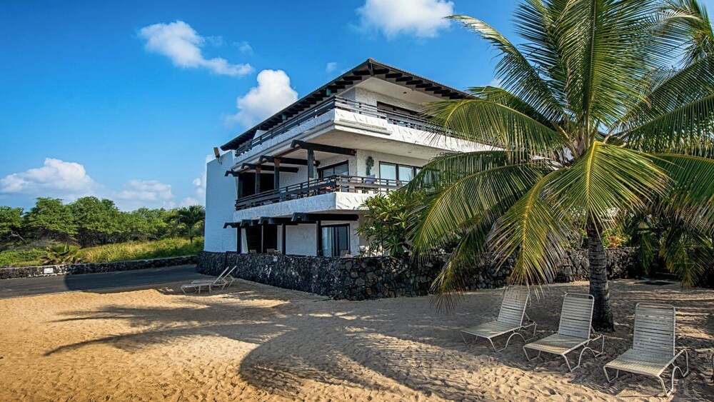 Newly Remodeled - Ocean View - AC - Ground Floor - Vrkcv