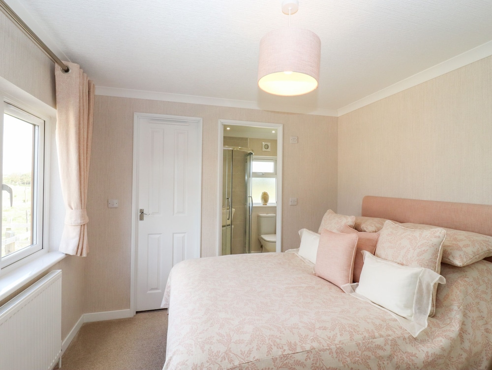12 Bucklesham Park