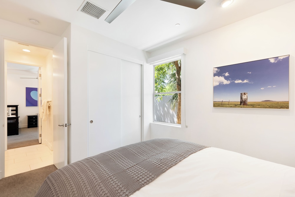 The Polo Villas by AvantStay – Modern Oasis Near Empire Polo Club