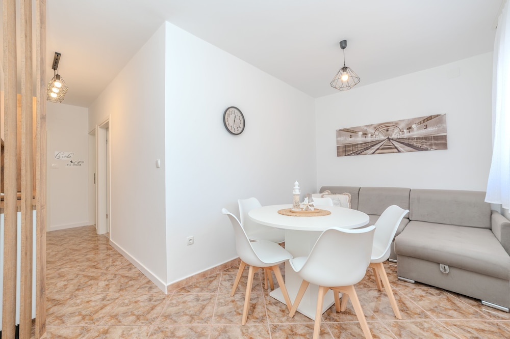 Apartment Plantosar